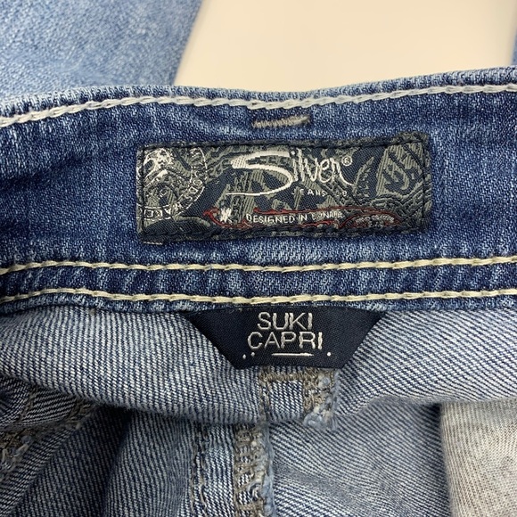 Silver Suki Jeans Capri - Picture 5 of 8